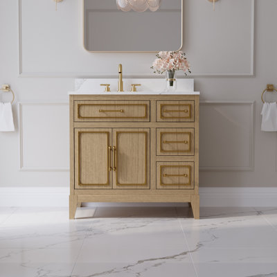 Meuble-lavabo sur pied en chêne massif de 36 po x H 35 po avec comptoir en quartz Calacatta, élégants détails en métal et lavabo simple encastré en céramique