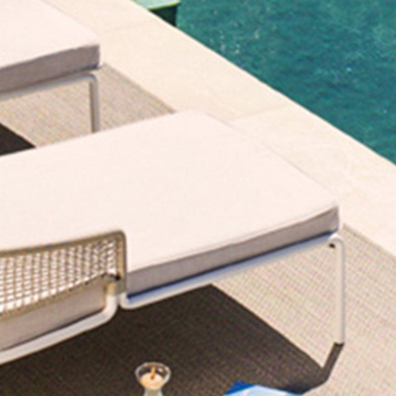Luxury Outdoor Wicker Chaise Outdoor Metal Chaise Lounge , Cushion Included