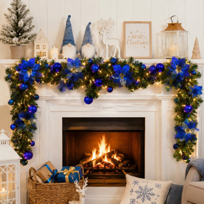 Guirlande de Noël pré-éclairée avec poinsettia argenté et ornements, 9 pi / 270 cm