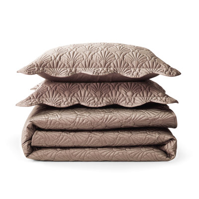 Deco Shells Quilt Set