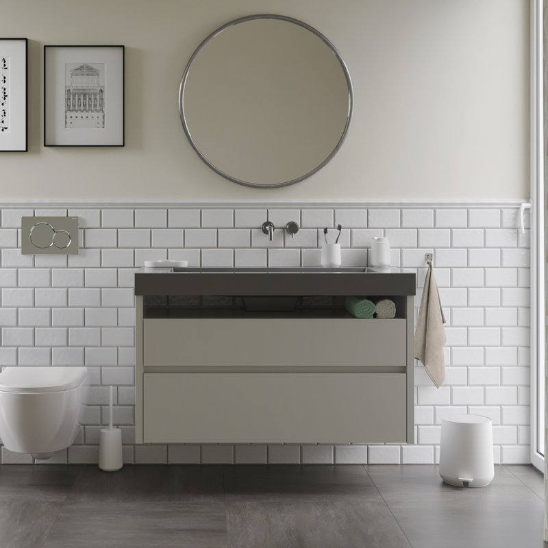 Bathroom step can with slow close lid 