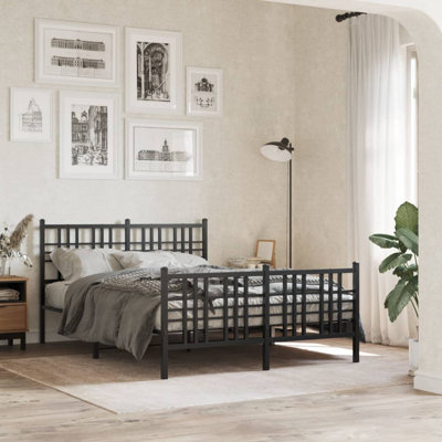 Novarayne Metal Bed