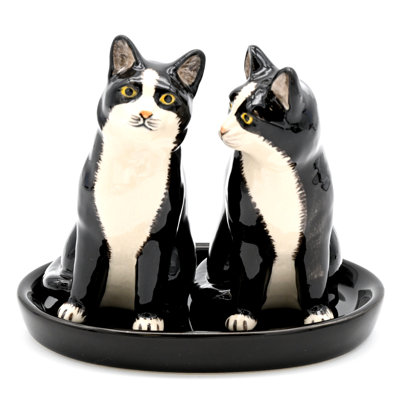 SALT AND PEPPER SHAKER Tuxedo cat and black ceramic tray