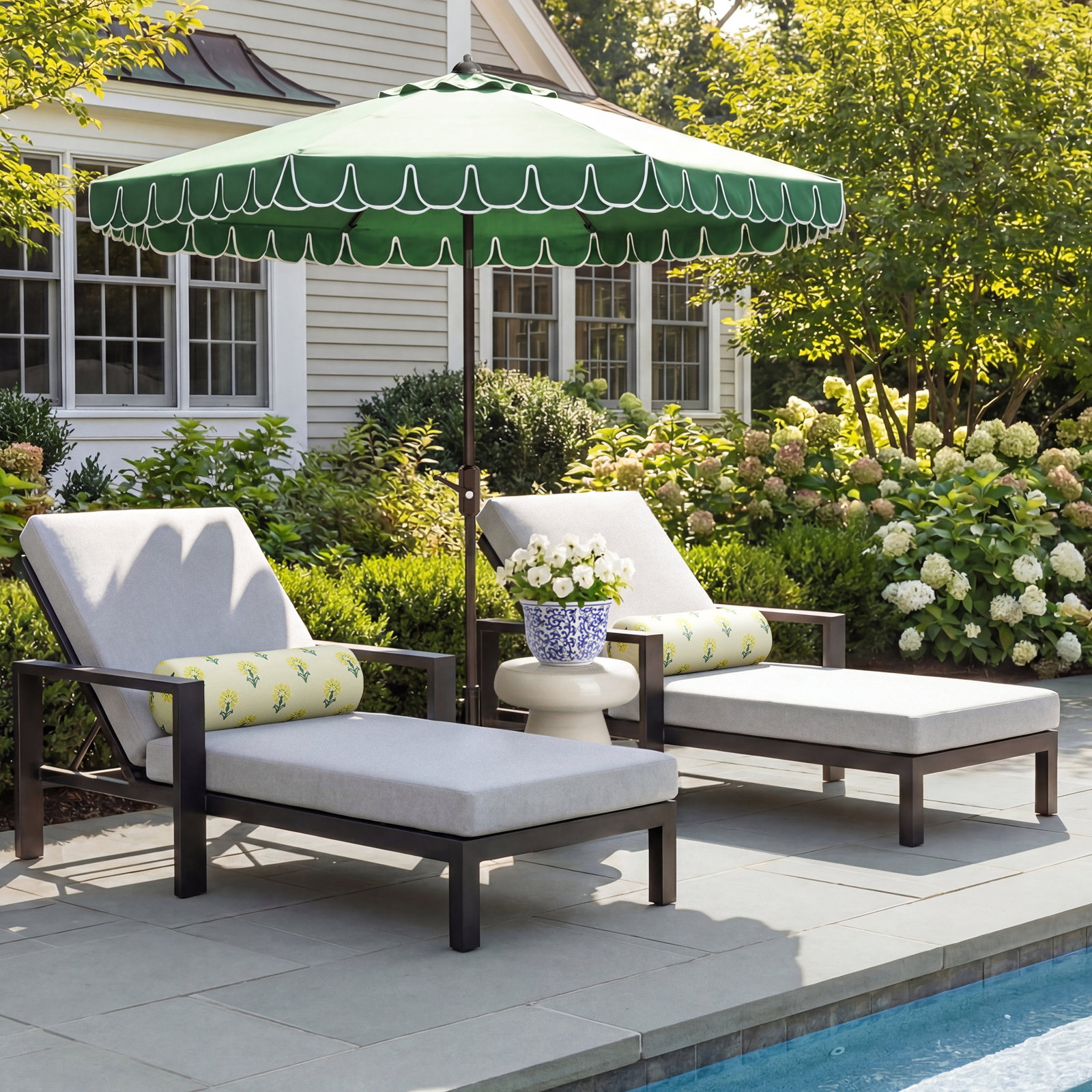 Hoyt 35'' Outdoor Metal Chaise Lounge, Grayish Cushion/Slate Black Frame