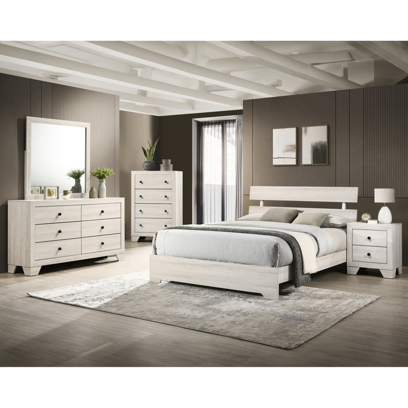 Très grand lit rustique contemporain avec structure à profil bas et fini blanc délavé, solution à une boîte, placages de bois lavés pour la chambre à coucher, structure, solide