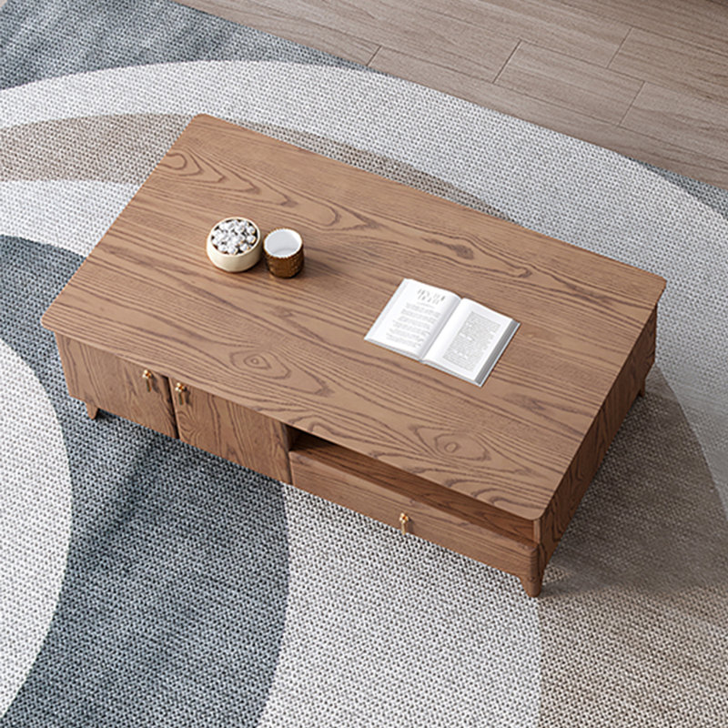 Table basse simple de style nordique