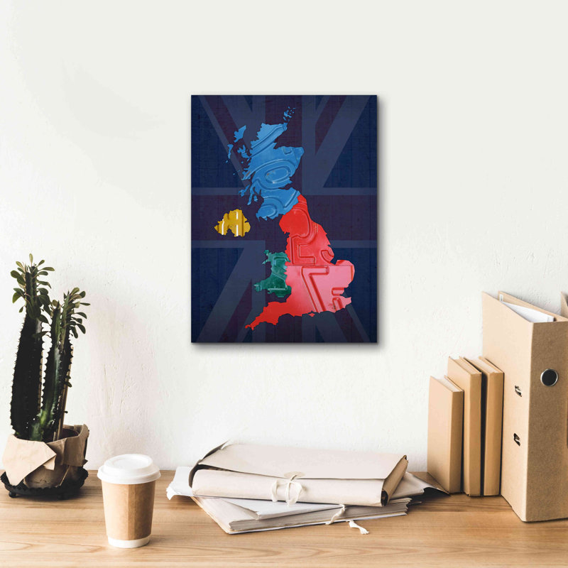 «UK Map» par Design Turnpike, H 16 po x l 12 po x P 0,75 po