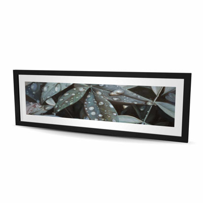 Feuilles après la pluie - imprimé floral hyperréaliste | Décoration intérieure