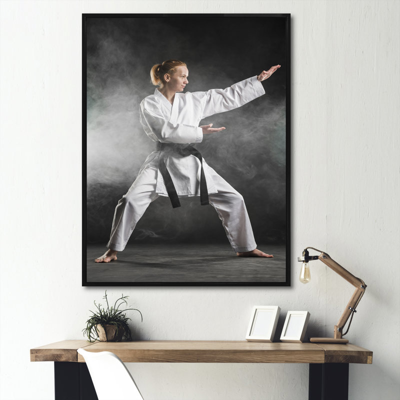Martial Arts Combat Warrior VI sur toile, H 32 po x l 24 po x P 1 po, Cadre flottant noir