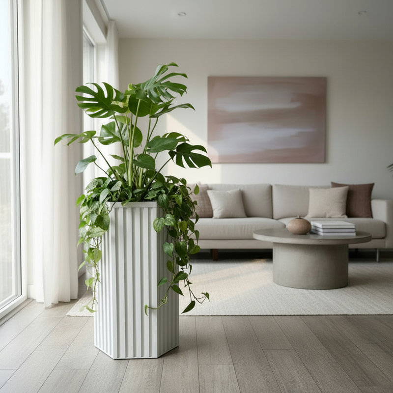 Pot à fleurs Hexagon Colonne, H 30,25 po x l 16,5 po x P 14,38 po, Blanc