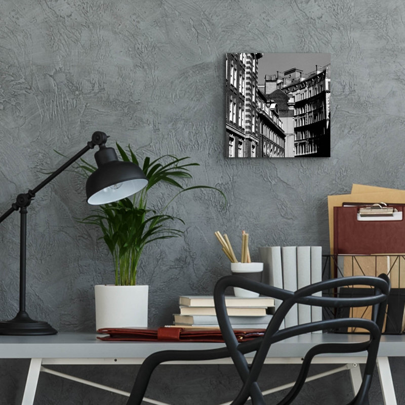 «London Street» par Tom Quartermaine, H 12 po x l 12 po x P 0,13 po