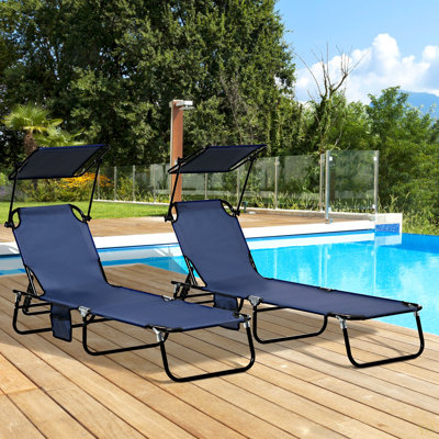 Chaises longues de piscine pliantes Outsunny, chaises de bronzage d'extérieur avec abat-jour, dossier inclinable, structure en acier et poche latérale pour la plage, la cour et le patio