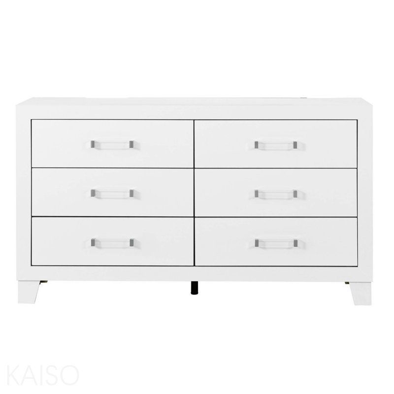 Commode blanche, Blanc