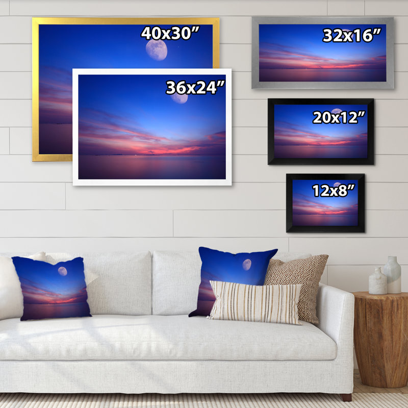 «Beautiful Moon Over Blue Sea», reproduction sur toile, H 8 po x l 12 po x P 1 po, Cadre de coin blanc fermé