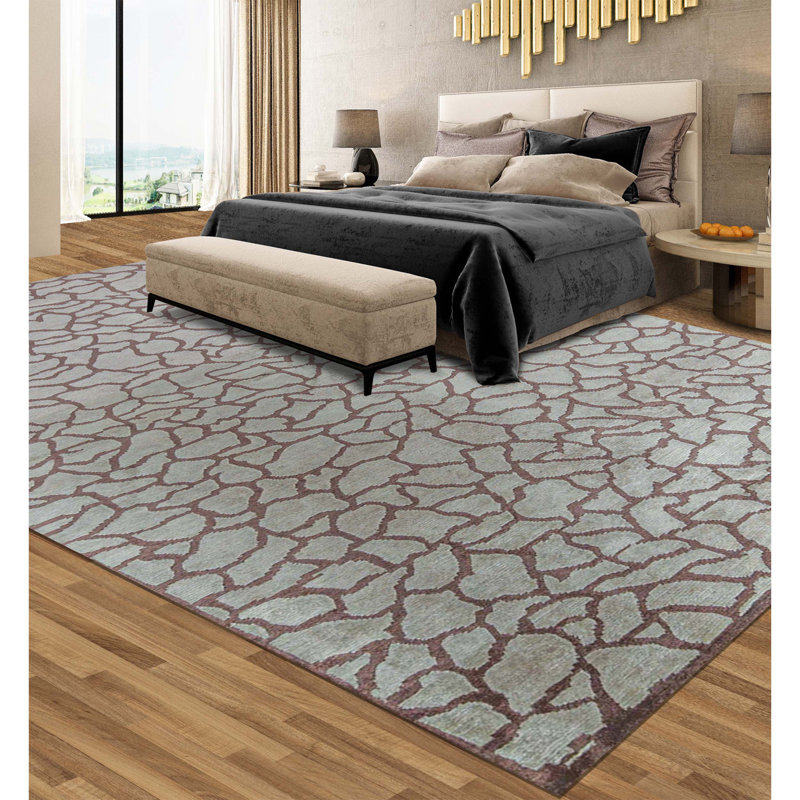 Hand-Knotted High-Quality Beige Area Rug