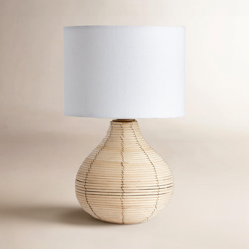 Mini lampe de table en rotin Jaylee