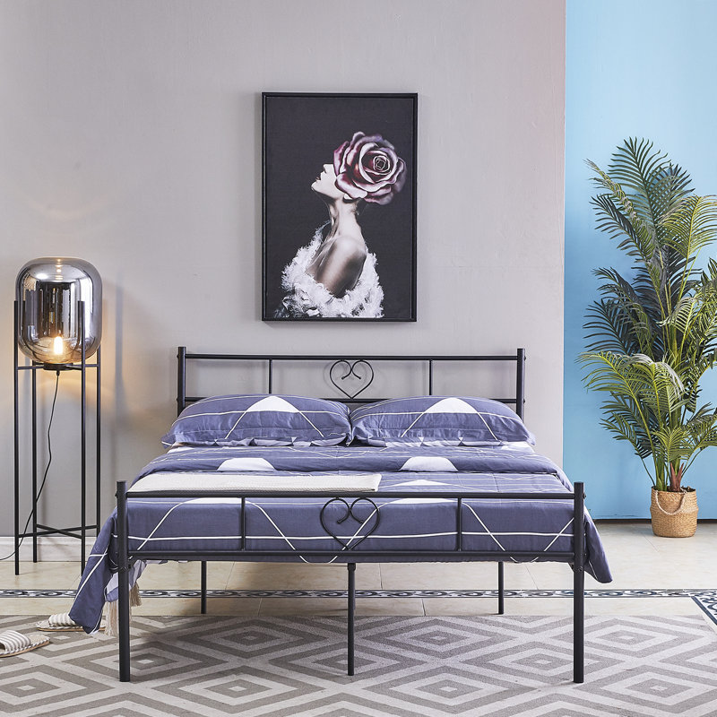Guerin (4'6) Platform Bed