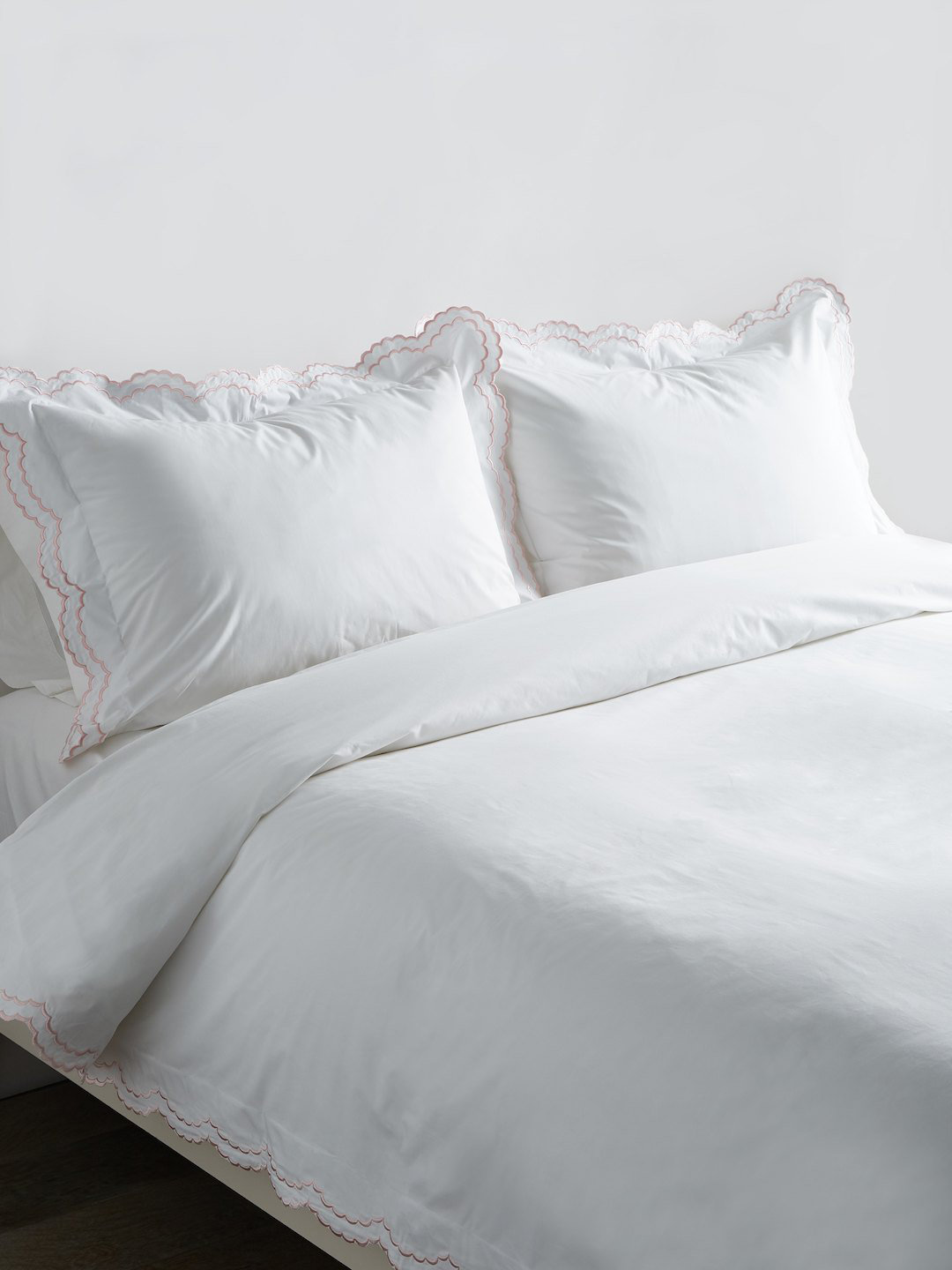 Bara Cotton Duvet Cover Set, Queen Duvet Cover + 2 Standard Shams, Rose/White