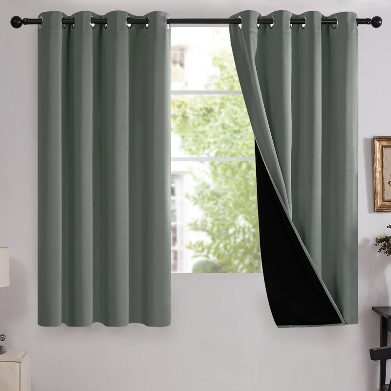 Panneau de rideau 100% occultant avec œillets (ensemble de 4), L 52 po x L 45 po, Gris foncé