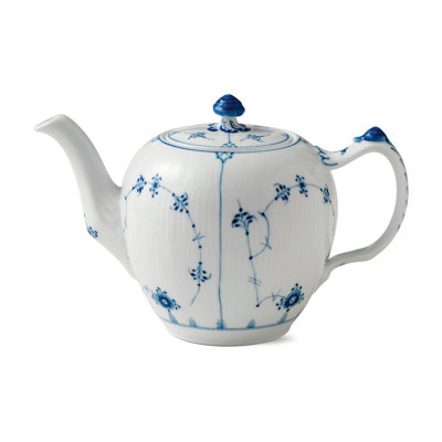 Blue Fluted Plain Royal Copenhagen 33.814oz Teapot