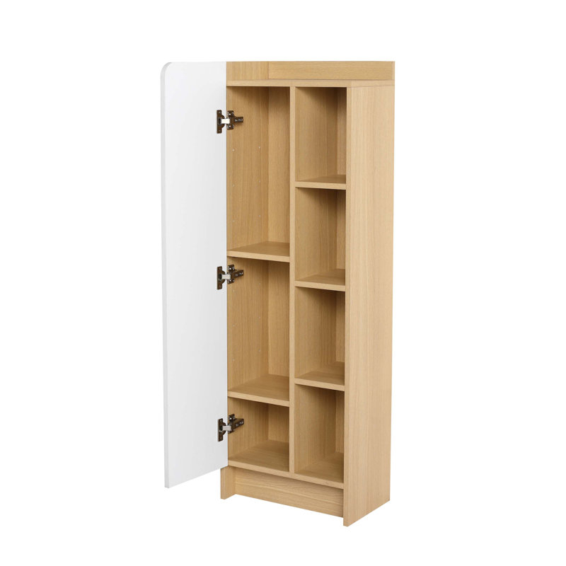 Armoire de salle de bain autoportante étroite de 16 pouces avec porte simple et tablettes ouvertes à quatre niveaux pour une optimisation de l'espace vertical et un rangement flexible.