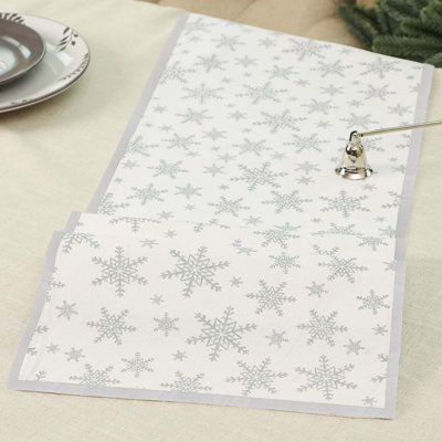 Lettie Star Table Runner