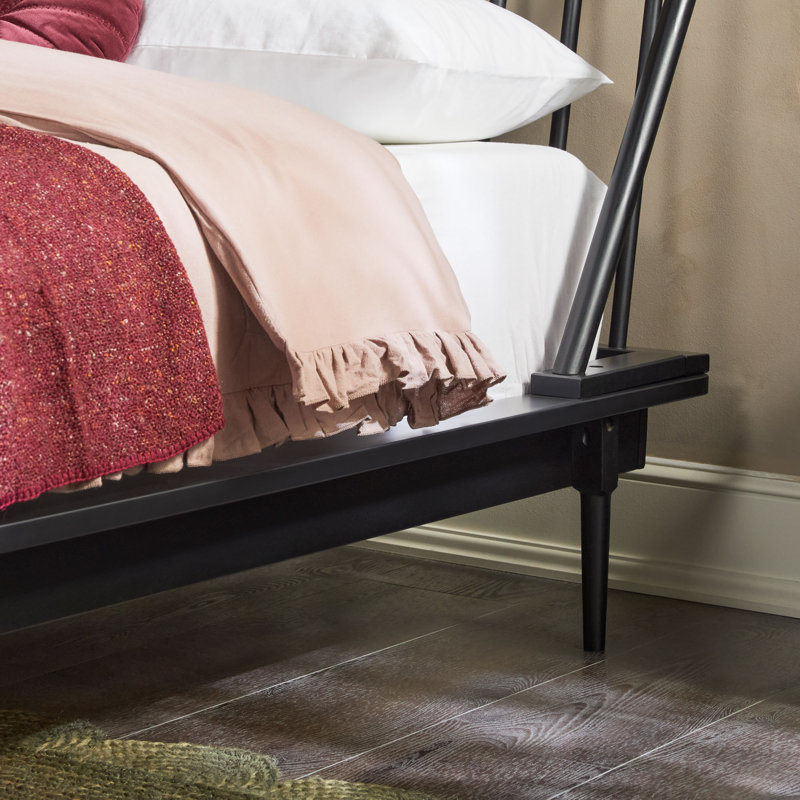 Henline Solid Wood Platform Spindle Bed, Queen, Black