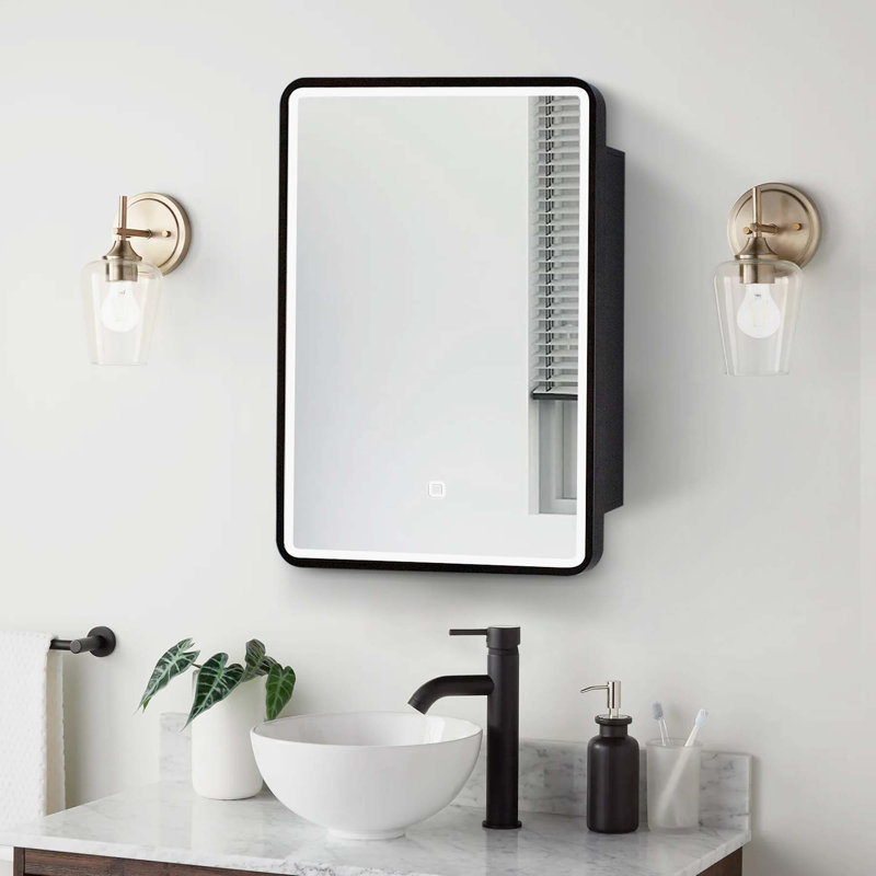 Armoire de rangement pour salle de bain avec tablettes réglables et portes à fermeture en douceur