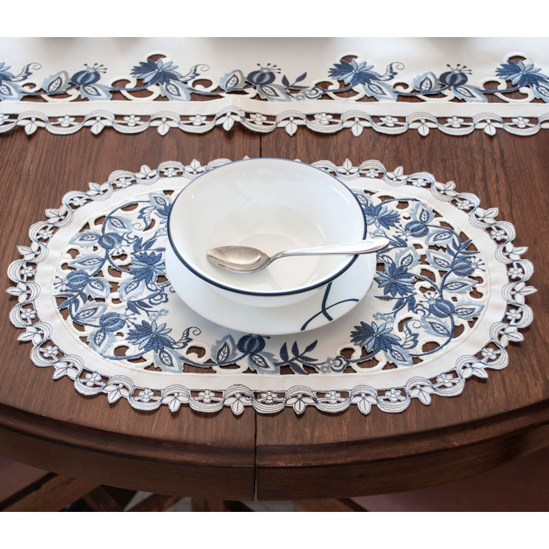 Sherika Delft Blue Onion Flower on Ivory (11" x 17")