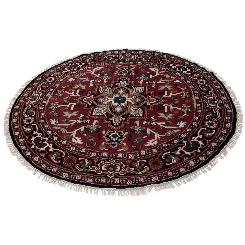 Kasondra Oriental Area Rug in Red