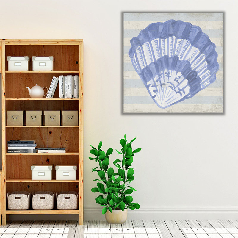 «Blue Shell on Stripes II», reproduction d'art sur toile, H 30 po x l 30 po