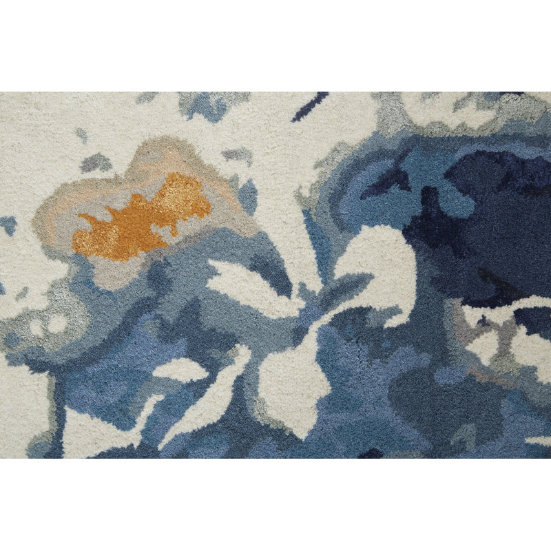 Floral Area Rug in Blue, Rectangle 5' x 8'