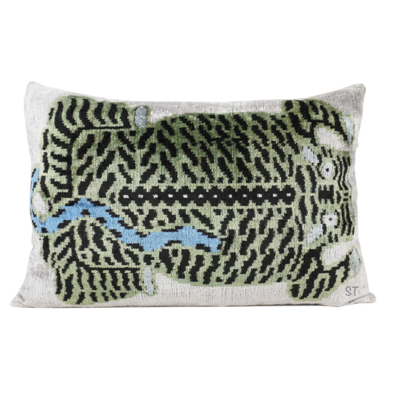 Velvet Lumbar Pillow Cover & Insert