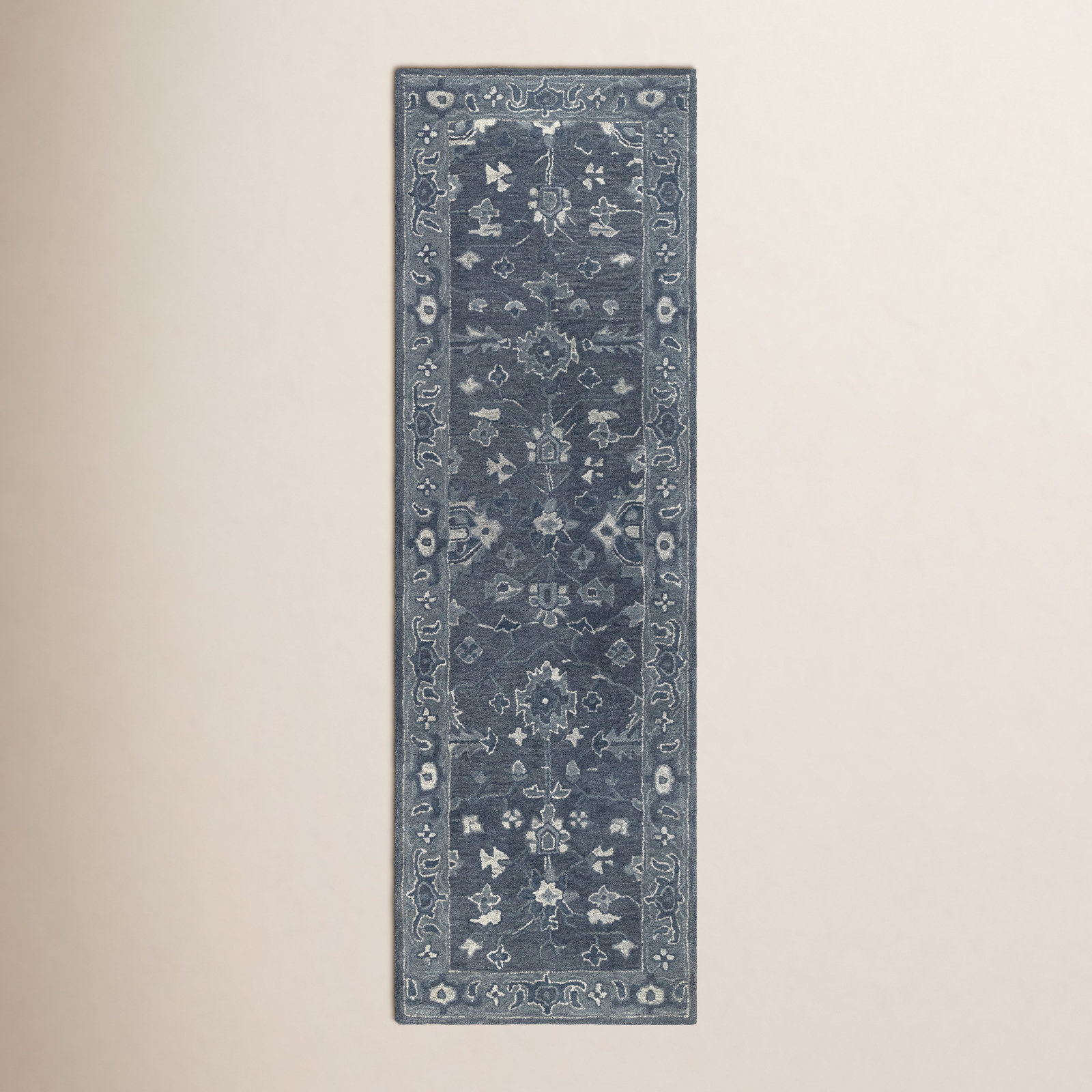 Harr Ruby Area Rug, Runner 2'6" x 8'