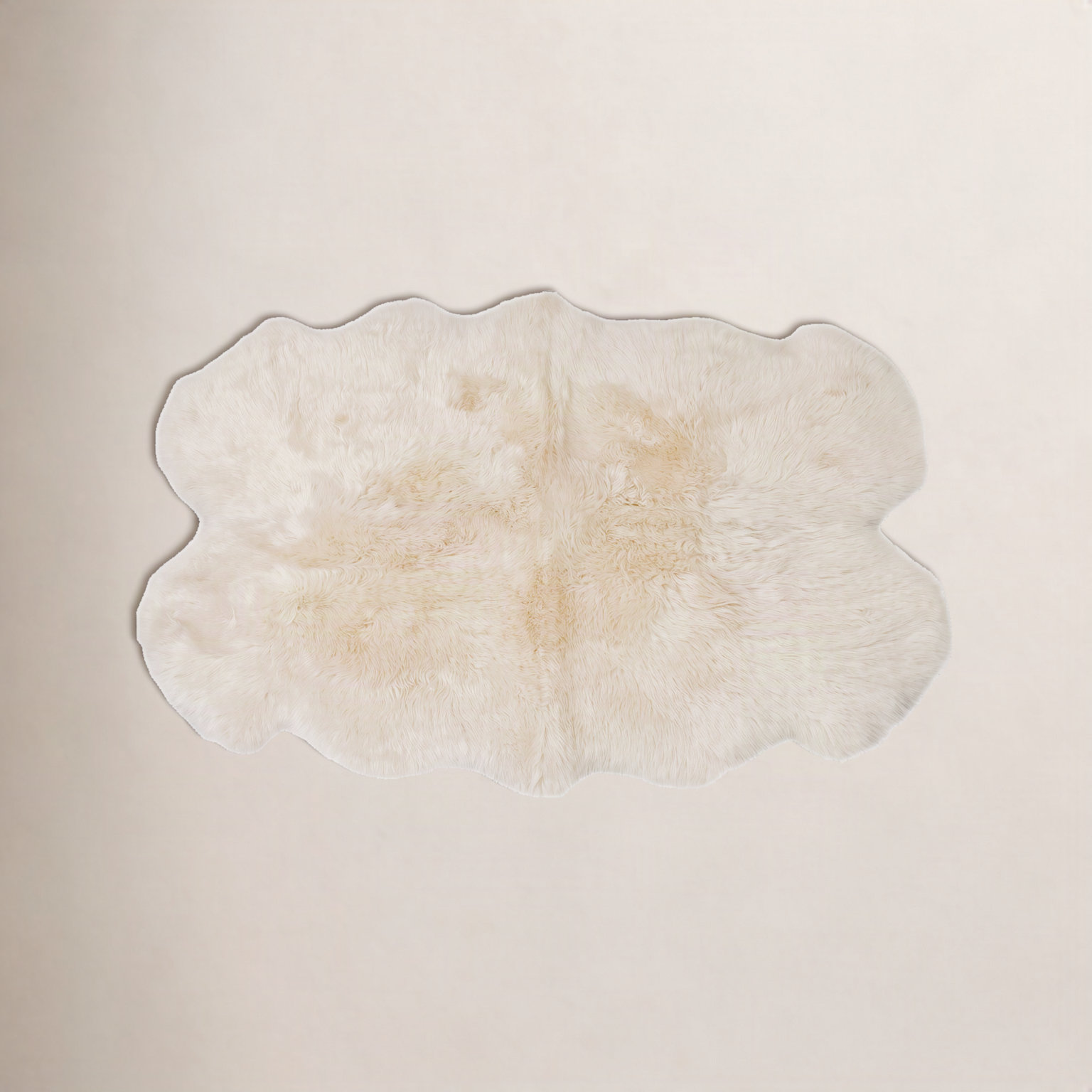 Fris Champagne Sheepskin Rug, Novelty 3'6" x 5'6"