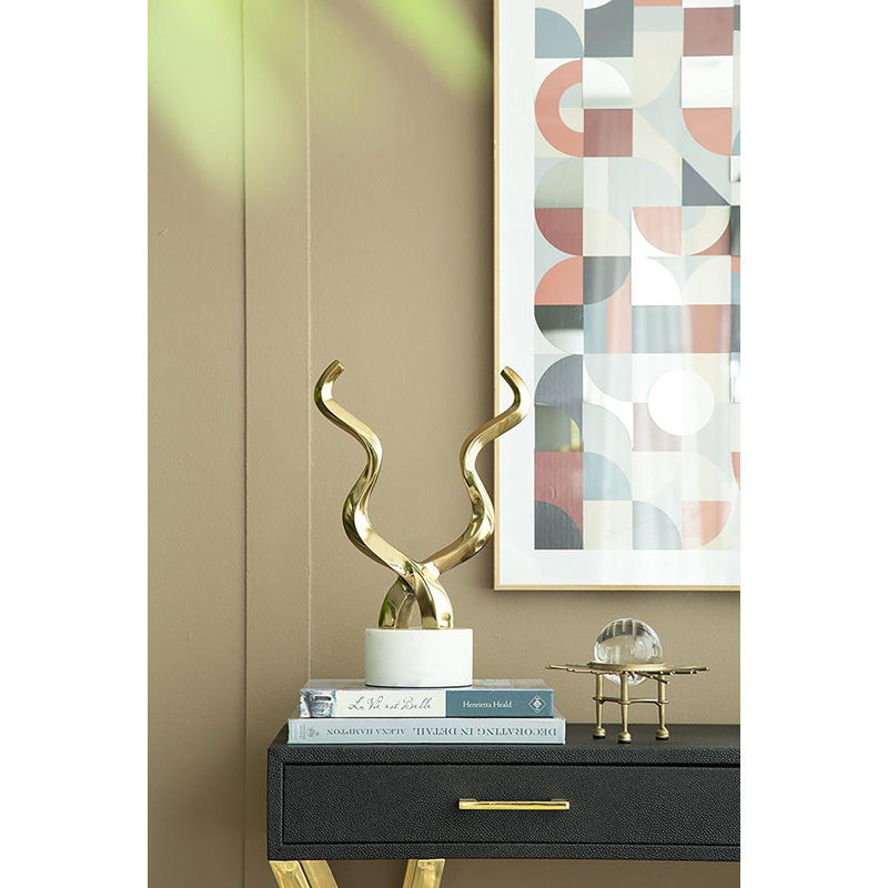 Sculpture en corne en aluminium avec base en marbre