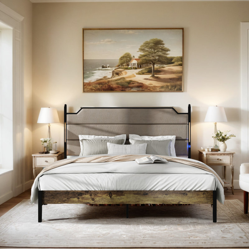 Cadre de lit Wrought Studio ™, tête de lit avec lumières DEL des deux côtés, Très grand