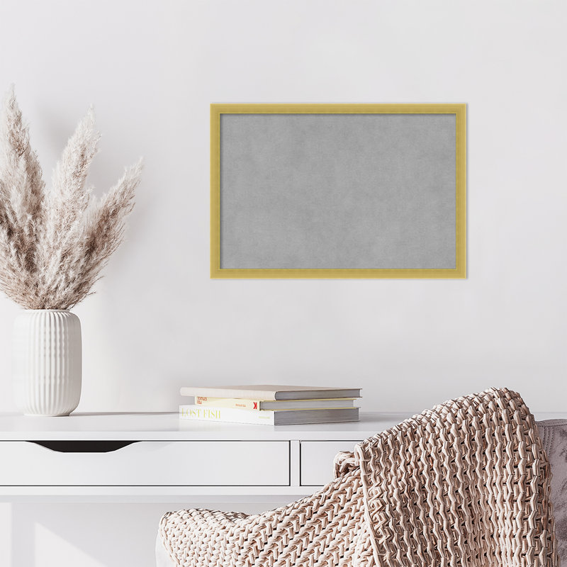 Tableau magnétique à cadre doré poli Svelte, H 13 po x l 19 po