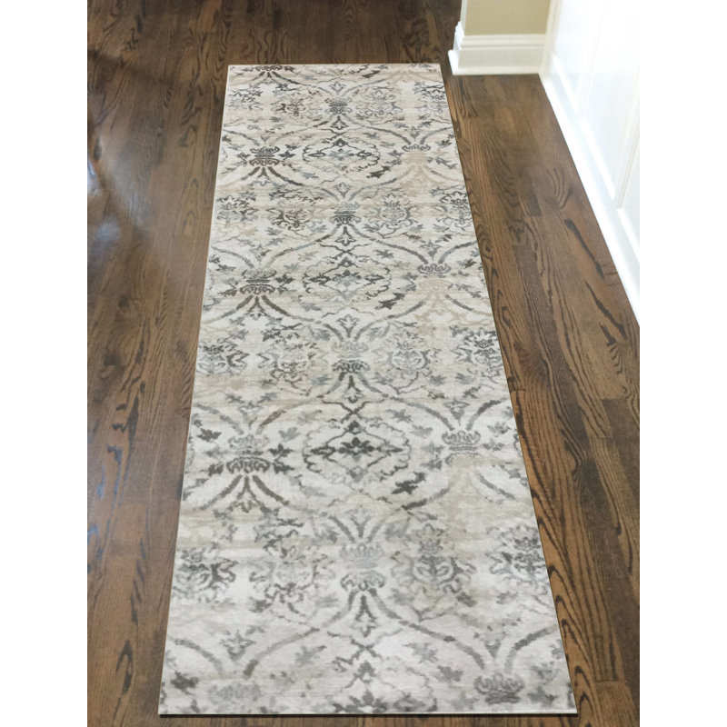 Tapis ivoire / crème à motif damas Aberdeenshire, Tapis de couloir 2 pi 2 po x 7 pi 7 po