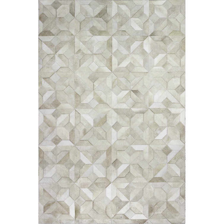 Ruvi Geometric Handmade Cowhide Gray Area Rug