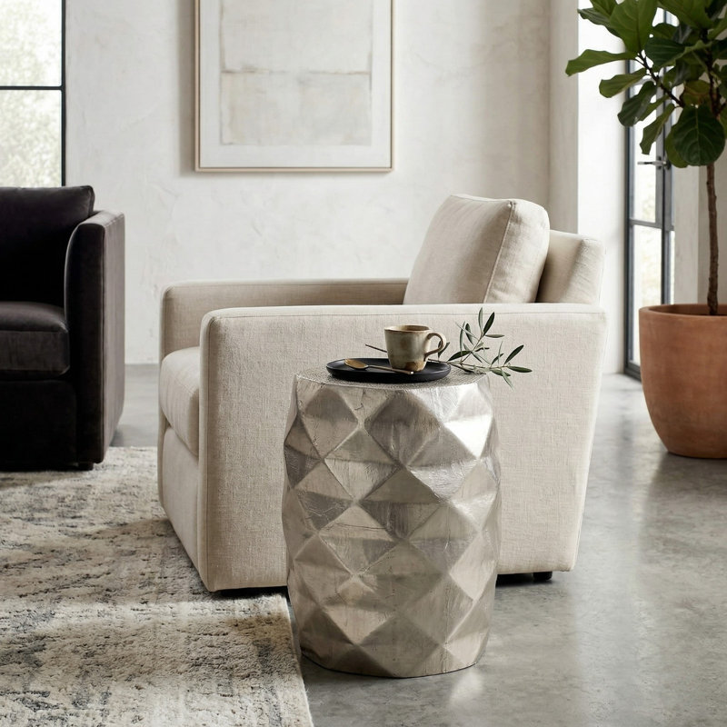 Table de bout Gaest, Argent