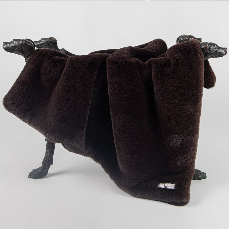 Couverture en polyester pour chien Divine Plus, 59 po x 59 po, Espresso