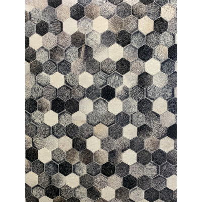 Iain Geometric Indoor Rug