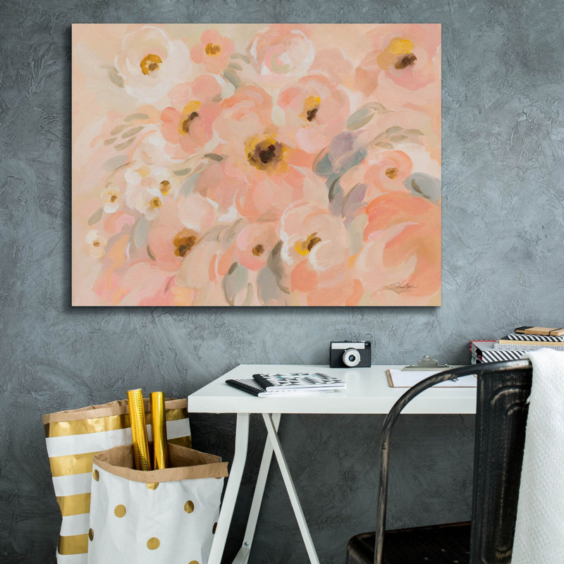 «Peach Pink Floral» par Silvia Vassileva, art mural sur toile, H 26 po x l 34 po