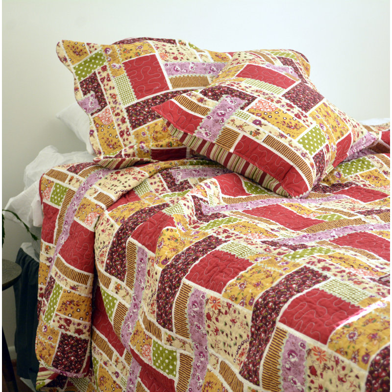 Floral Farmhouse / Country Cotton Patchwork Quilt, Blue, Twin Quilt + 2 Additional Pieces