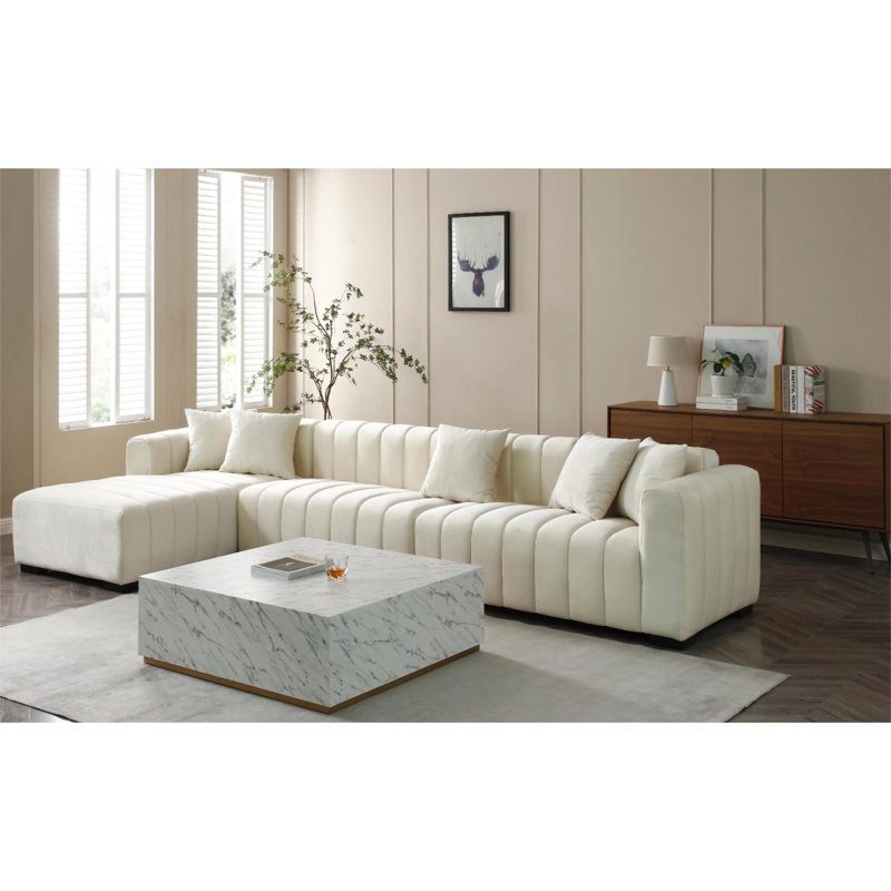 Canapé modulaire 139 po en velours beige
