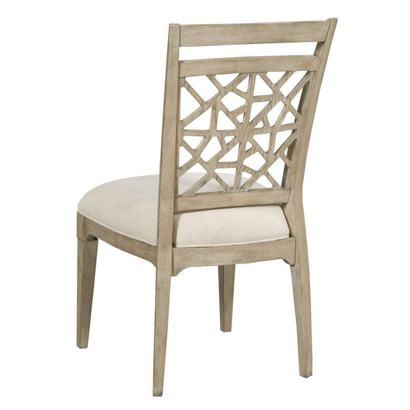 Chaise d'appoint rembourrée de couleur huître Dealmeida
