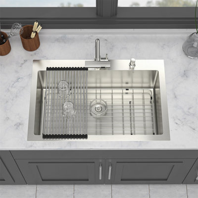 33-Inch Drop-In Stainless Steel Kitchen Sink With Pull-Out Faucet And Built-In Soap Dispenser For Efficient, Quiet, And Stylish Cooking.