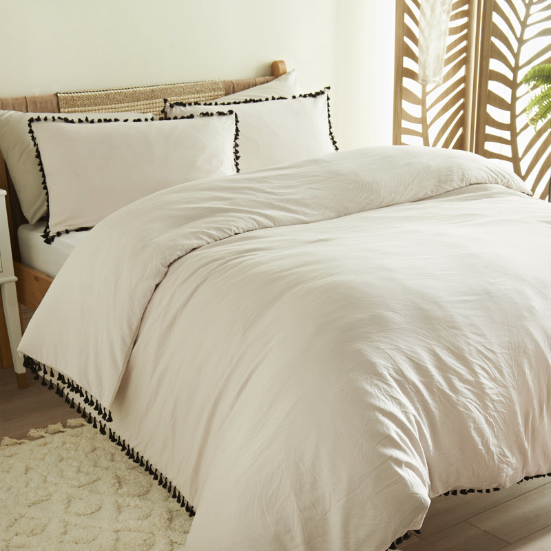 Cosmo Living by Cosmopolitan Tassel Duvet Set, Super King Duvet Cover + 2 Standard Pillowcases