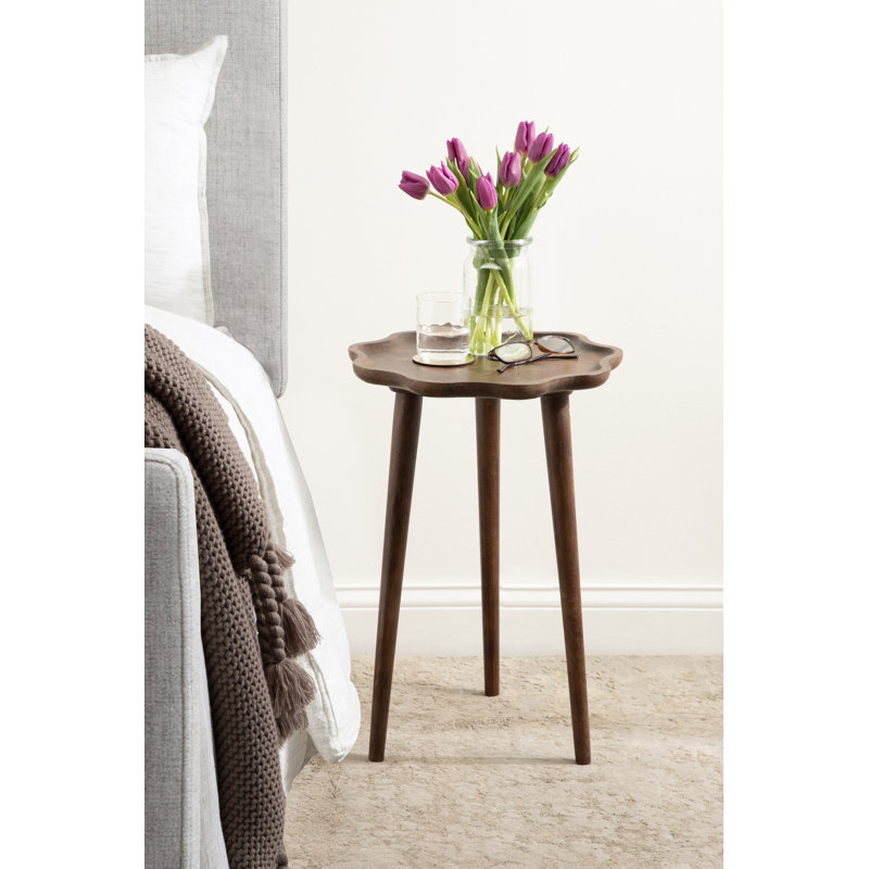 Table de bout en bois massif Kalid, Bois brun foncé, 22" H x 15" W x 15" D